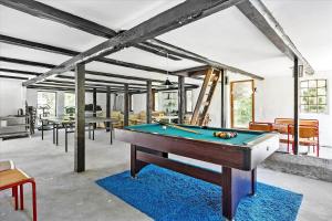 a pool table in the middle of a room at 3073-Stege-Bundgarnet-23 in Stege