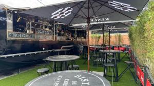 Reštaurácia alebo iné gastronomické zariadenie v ubytovaní Relax Hotel Stork