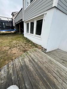 Το κτήριο όπου στεγάζεται  το διαμέρισμα