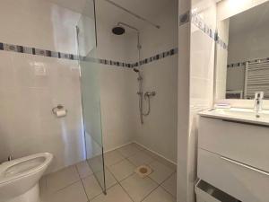 Ένα μπάνιο στο Valras'Loc - The Wave Terrace