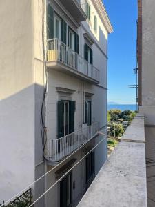 Γενική θέα στη θάλασσα ή θέα στη θάλασσα από  αυτό το διαμέρισμα