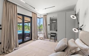 Postel nebo postele na pokoji v ubytování Beautiful Home In Tar