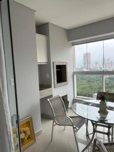 Η κουζίνα ή μικρή κουζίνα στο Apartamento proximo ao mar