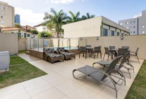A piscina localizada em BH Jaraguá Hotel ou nos arredores
