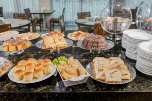 Comida no hotel ou em algum lugar perto