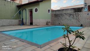 Billede fra billedgalleriet på Casa no centro de Araruama com piscina i Araruama