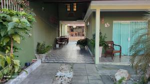 Billede fra billedgalleriet på Casa no centro de Araruama com piscina i Araruama + 36 billeder