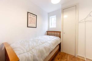 Gallery image of Leghorn Apartment in London +7 photos