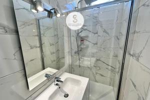 Koupelna v ubytování Le Mirage Arles + 15 fotografií