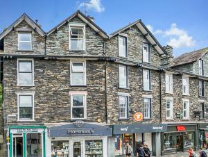 Το κτήριο όπου στεγάζεται  η παραθεριστική κατοικία +7 φωτογραφίες