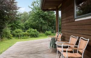 Κήπος έξω από το Cozy Home In Græsted With Sauna