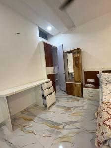 Fotografie z fotogalerie ubytování pujari palace v destinaci Godarpura + 22 fotografií