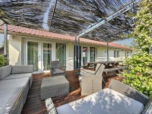 Posezení v ubytování Gîte La Cabane À Ingalls