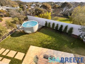 Piscina de la sau aproape de Sea Breeze Sorrento -Shops 280m Beach 800m-12pax