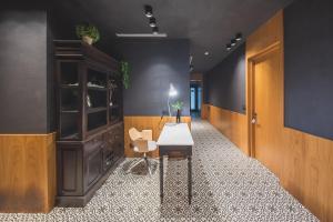 Posezení v ubytování HB Elementa Hotel + 10 fotografií