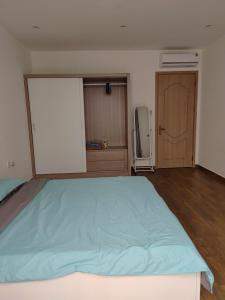 Billede fra billedgalleriet på Bright Room in Quiet Area i Hòa Bình