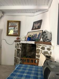 Μια τηλεόραση ή/και κέντρο ψυχαγωγίας στο The Stegadi House