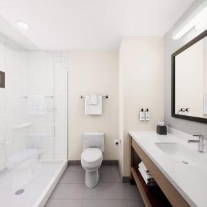 Gallery image of Garner Hotel Wytheville East by IHG in Wytheville +34 photos