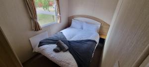 Ένα ή περισσότερα κρεβάτια σε δωμάτιο στο PetFriendly- FamilyFriendly- 8Berth- Tattershall