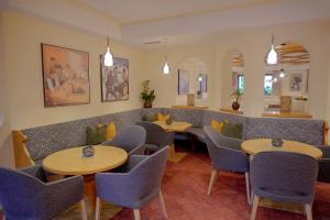 Posezení v ubytování Hotel Garni Rifflsee