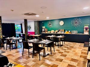 Nápoje v ubytování Hôtel & Spa Le Gambetta, Bergerac, Centre ville