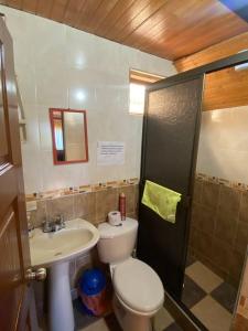 Ένα μπάνιο στο Casa finca San Martín +23 φωτογραφίες