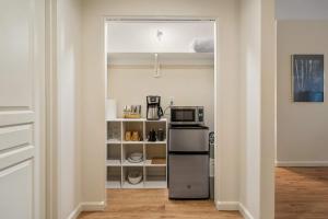 Η κουζίνα ή μικρή κουζίνα στο Ideal for Solo or Couples - Ski Trip Haven - 1Bed