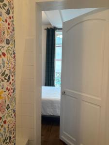Posteľ alebo postele v izbe v ubytovaní Le Douet Fleury - Chambre d'Hôtes et Gîtes
