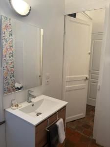 Kúpeľňa v ubytovaní Le Douet Fleury - Chambre d'Hôtes et Gîtes