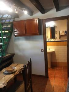 Imagen de la galería de El Valle Perdido Casas Rurales, en Revelillas