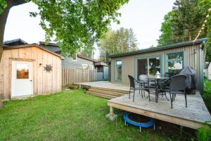 Сад в Waterfront Bliss Firepit and BBQ