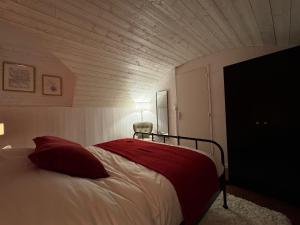 Ένα ή περισσότερα κρεβάτια σε δωμάτιο στο Appartement cosy et charme - 347