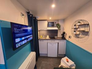 Η κουζίνα ή μικρή κουζίνα στο 4G- Studio cosy proche Paris