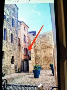 Bygningen som lejligheden ligger i + 4 billeder