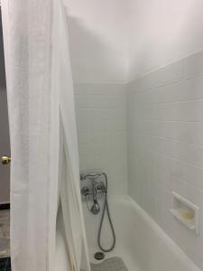 Koupelna v ubytování Spacious appartement near the beach