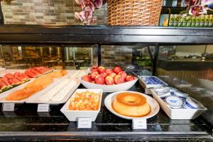 Comida no hotel ou em algum lugar perto