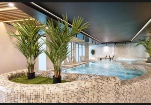 Bazén v ubytování Apartament delux Baltic SPA nebo v jeho okolí