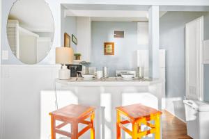 Η κουζίνα ή μικρή κουζίνα στο 3009 Ocean St F Fantastic Oceanfront Condo Featuring Free WiFi, Patio