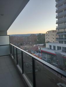 En balkon eller terrasse på Depto Centrico Etoile 4