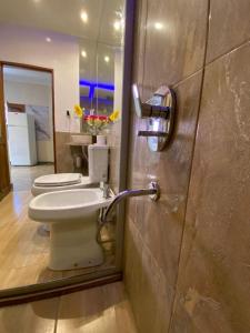 Koupelna v ubytování Apart Catamarca 109 + 9 fotografií