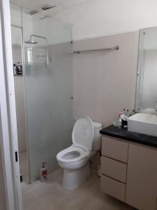 Ένα μπάνιο στο Villa Casa Ilona +9 φωτογραφίες