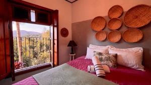 Giường trong phòng chung tại A grande casa da montanha Casa de campo por temporada +48 ảnh