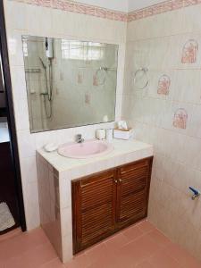 Ένα μπάνιο στο Coastal Haven Homestay