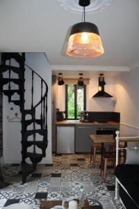 Gallery image of le petit boudoir in Annet-sur-Marne