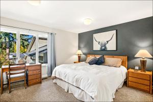Ένα ή περισσότερα κρεβάτια σε δωμάτιο στο Klone Peak Condo +63 φωτογραφίες