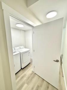 Galería fotográfica de Cozy Suite in Prince George en Prince George