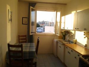 Kuchnia lub aneks kuchenny w obiekcie Apartment ML