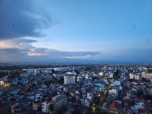 Una vista general de Hai Phong o una vista desde la ciudad tomada desde la habitación en casa particular