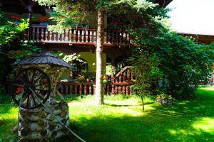 Afbeelding uit fotogalerij van Pensiunea Perla Maramuresului in Borşa