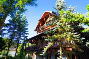 Afbeelding uit fotogalerij van Pensiunea Perla Maramuresului in Borşa